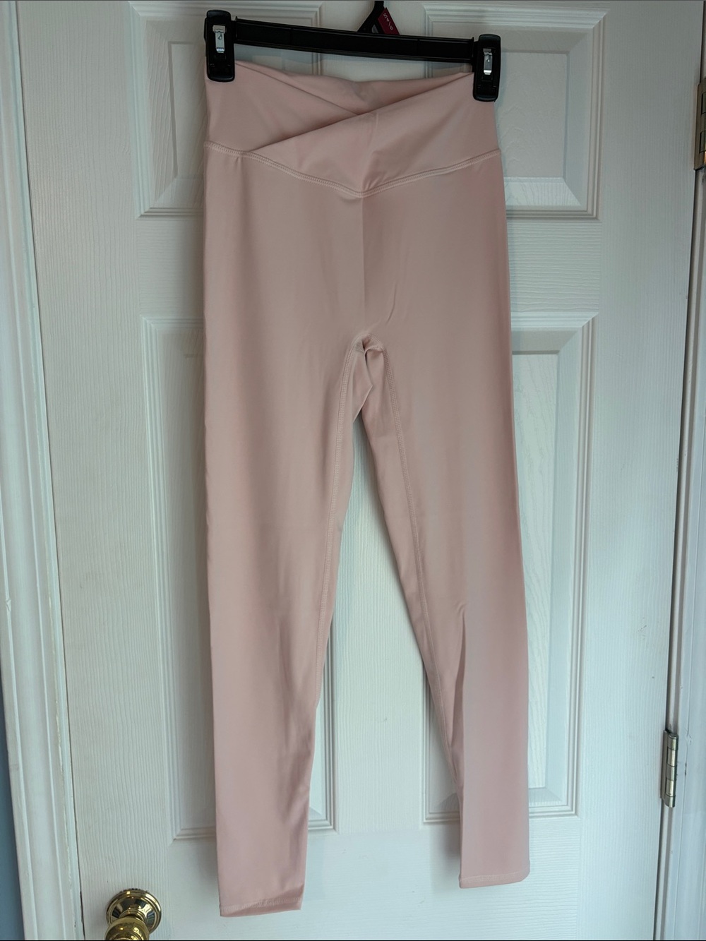 High-Waist V-Waist Leggings in Light Blush Pink